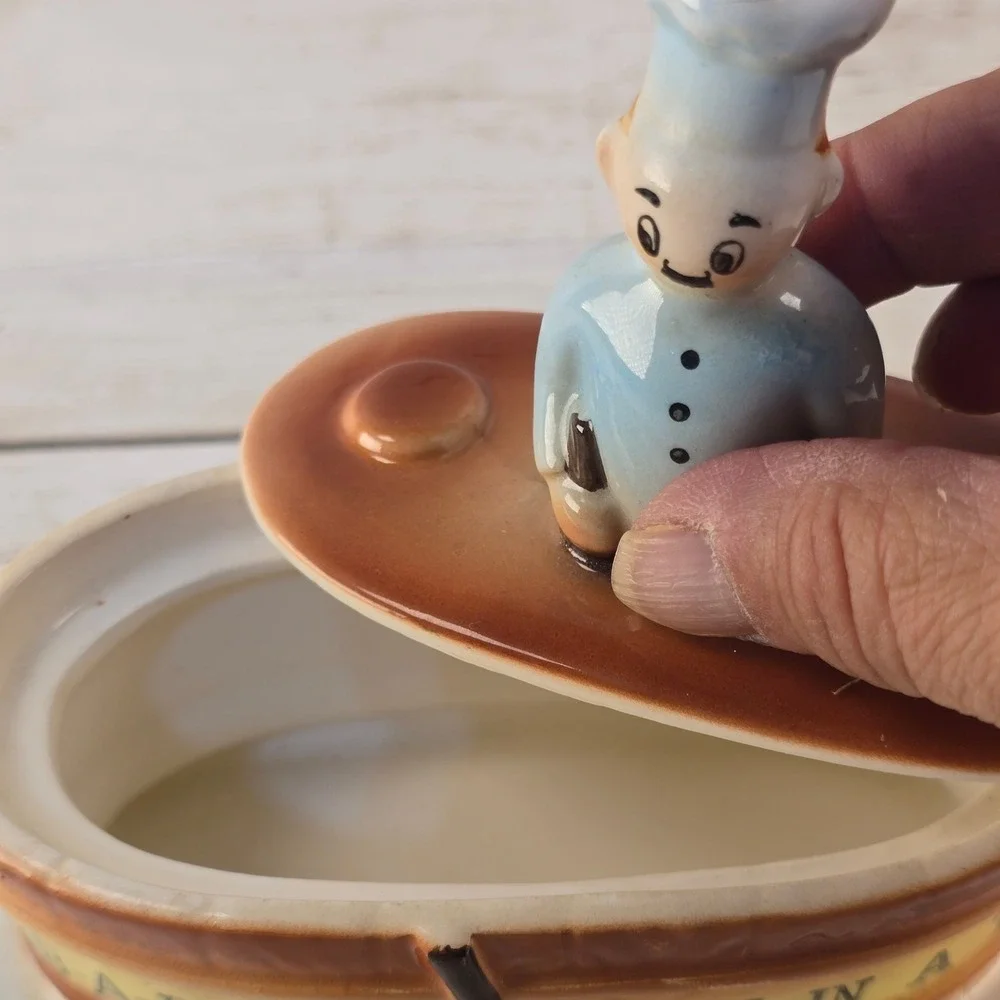 Vintage Enesco Rub-A-Dub-Dub 3 Men in a Tub Salt Pepper Shaker Set E3230 Ceramic